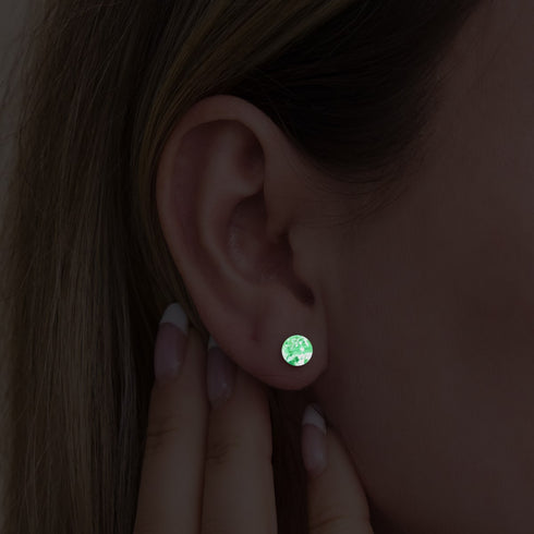 Blaugrün | 925er Sterlingsilber | Mini-Glühwürmchen-Ohrstecker aus Glas